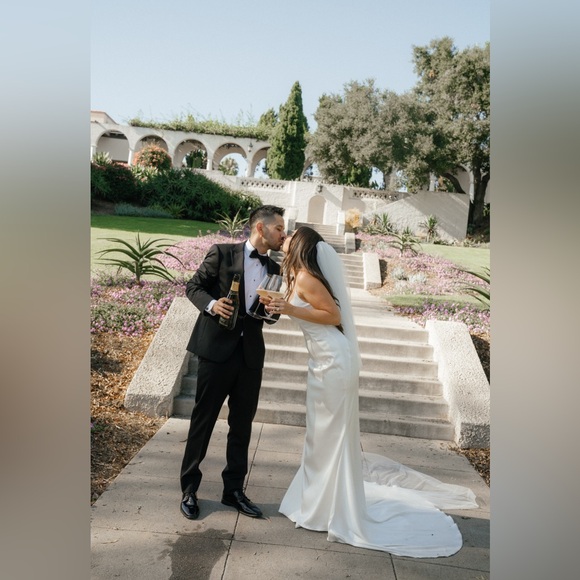 Katherine Tash Leda Gown - Picture 8 of 12